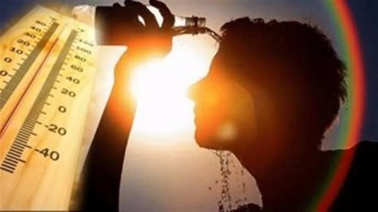 الأرصاد تحذر من حالة الطقس غدا الثلاثاء مع استمرار تأثير الموجة الحارة